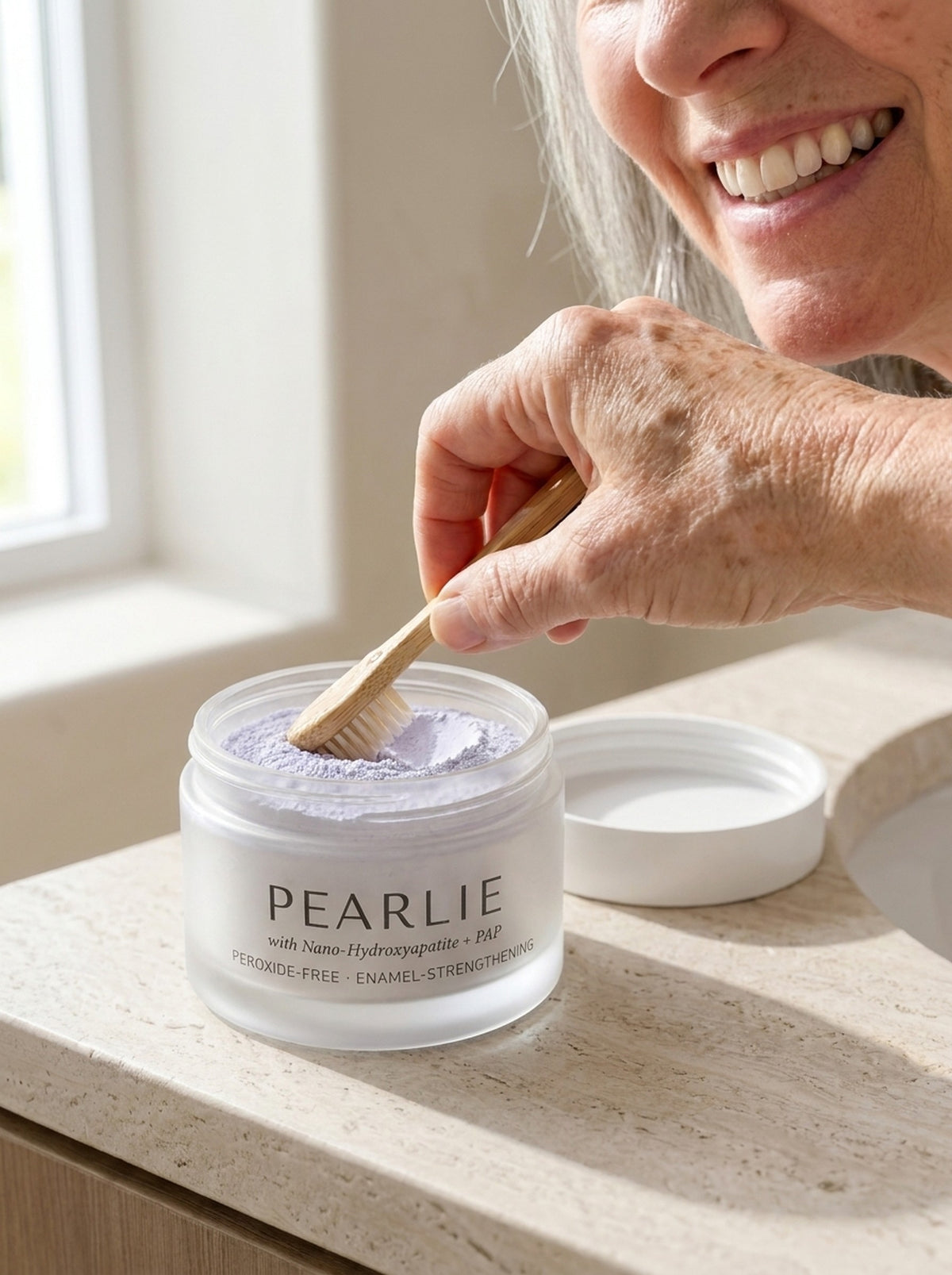 Pearlie Whitening Powder Image