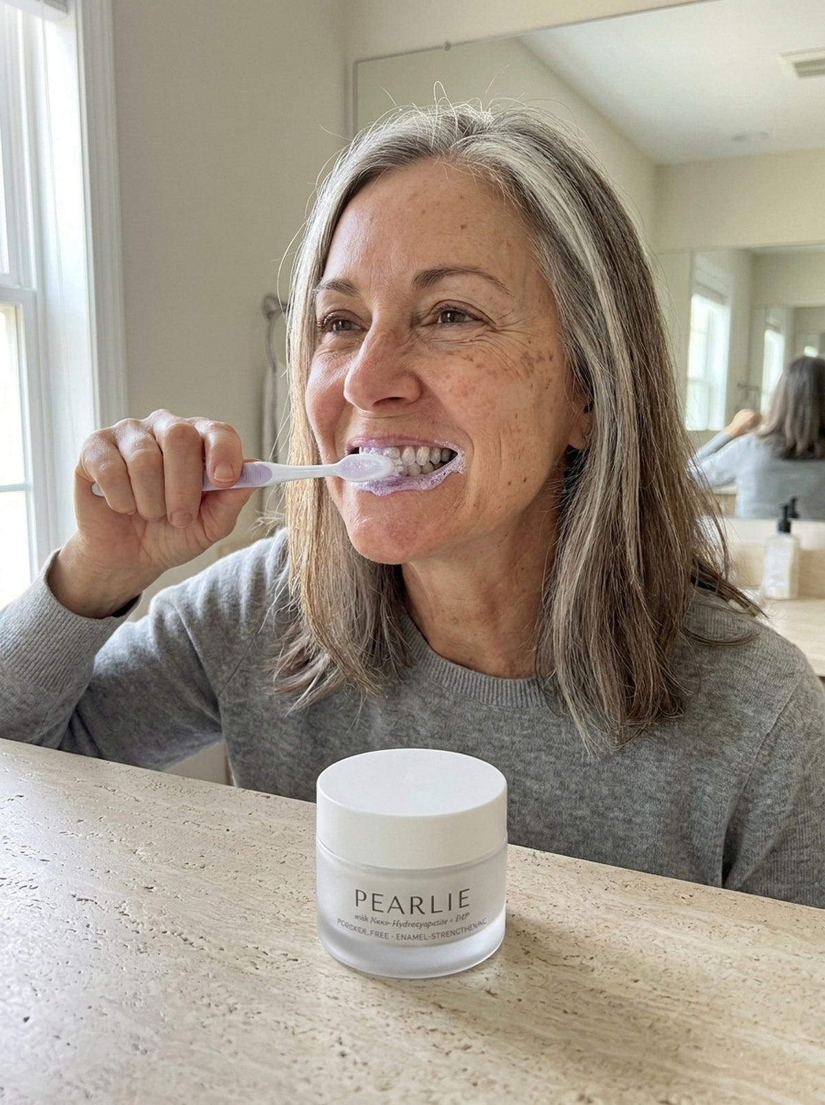 Pearlie Whitening Powder Image