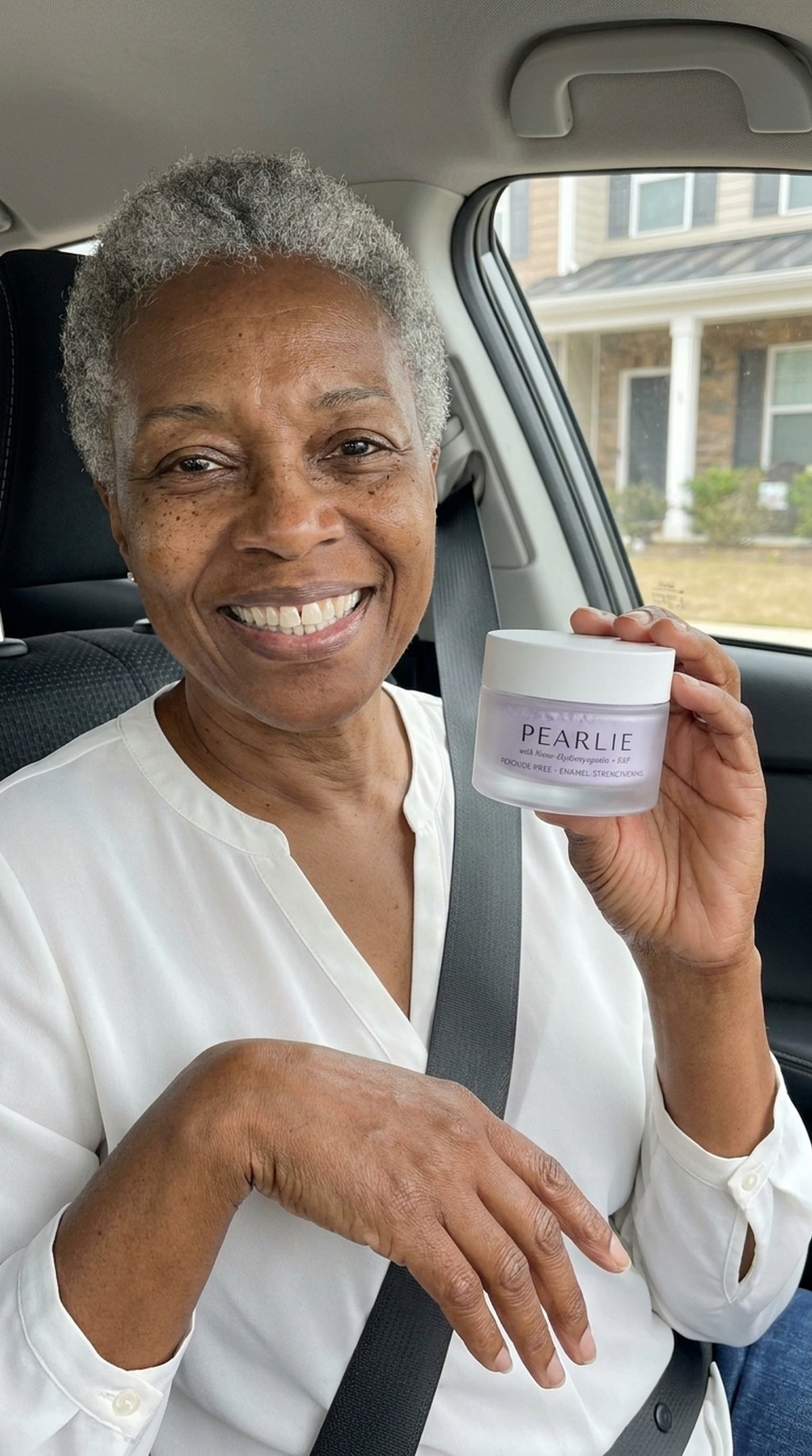 Pearlie Whitening Powder Image