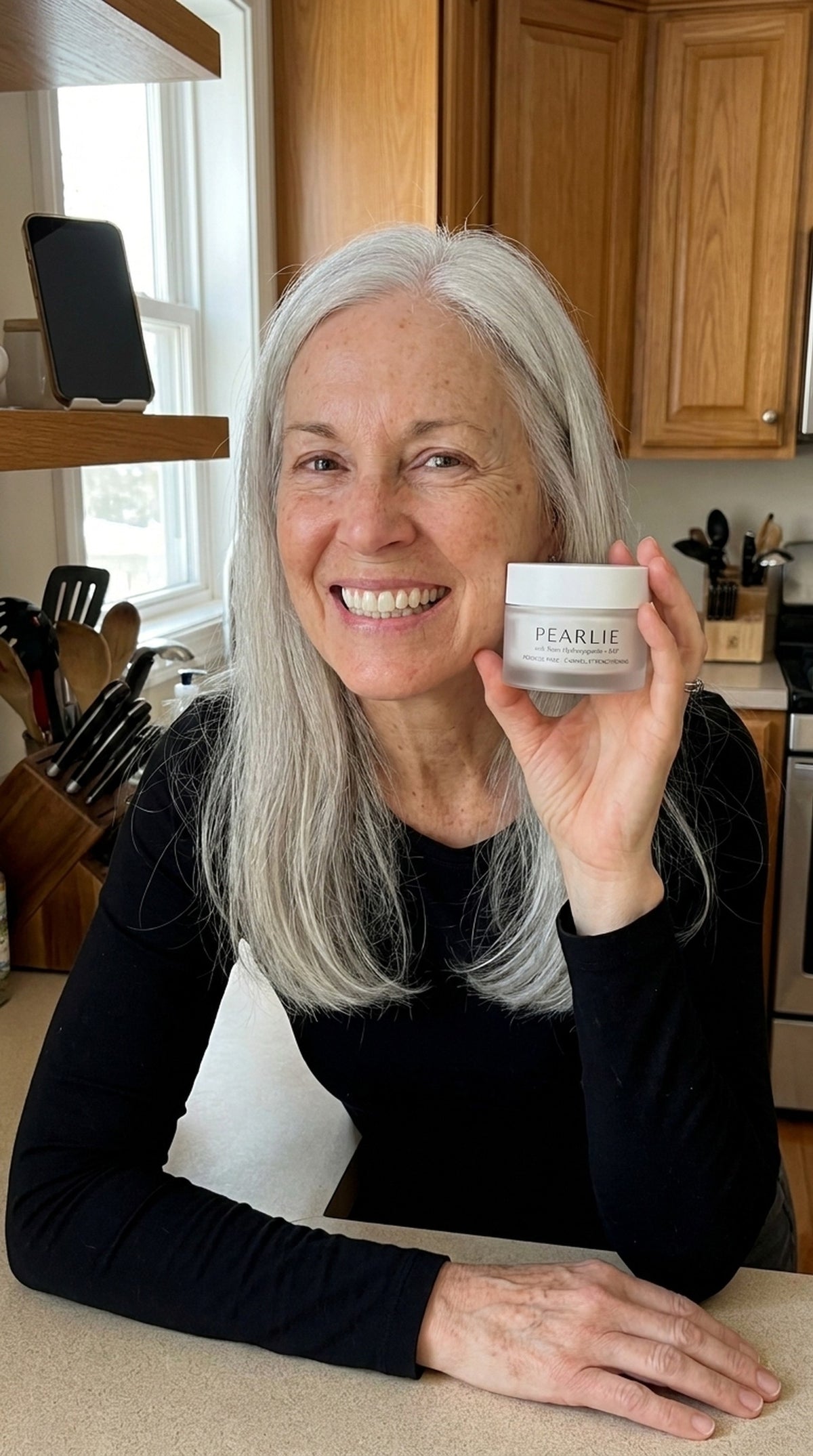 Pearlie Whitening Powder Image