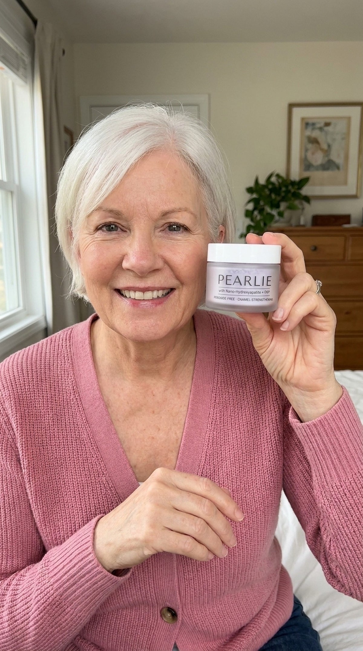Pearlie Whitening Powder Image
